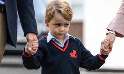 Príncipe George no seu primeiro dia de escola.