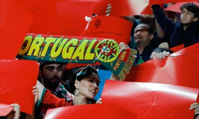 Adeptos festejam a vitória de Portugal