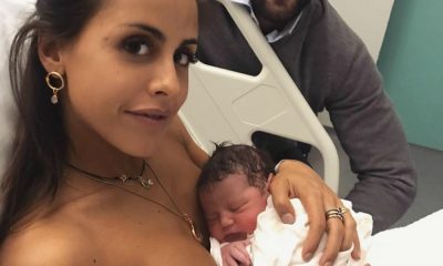 Carolina Patrocínio e a filha recém-nascida