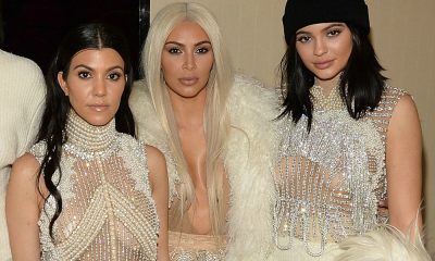 Kourtney Kardashian com as irmãs Kylie Jenner e Kim Kardashian