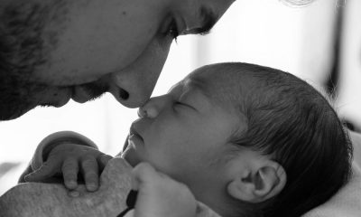 Miguel Cristovinho com o seu filho recém-nascido