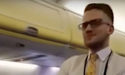 Um assistente de bordo da Ryanair deu 'show' a bordo